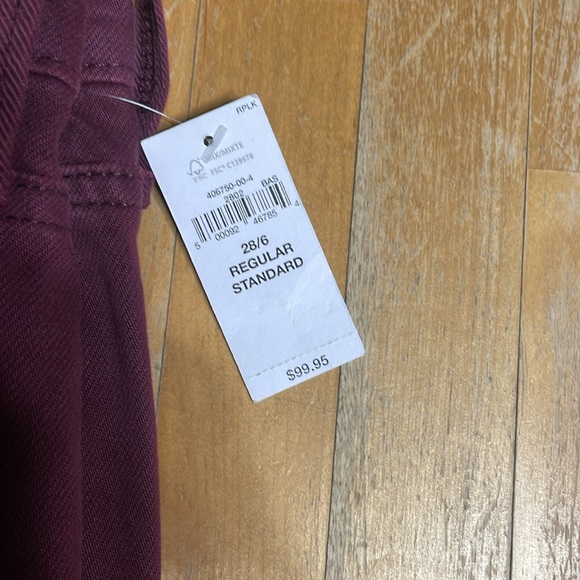 NWT women’s Gap 90’s loose mid rise jeans - Picture 3 of 13